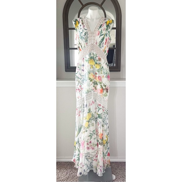 Tadashi Shoji Floral Pleat Chiffon Trumpet Gown White Floral, Size 10 NWT $588 - Picture 6 of 17